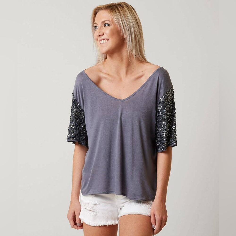 BKE boutique Blue heavy sequin Embellished Beaded Short Sleeve V Neck Lg Buckle